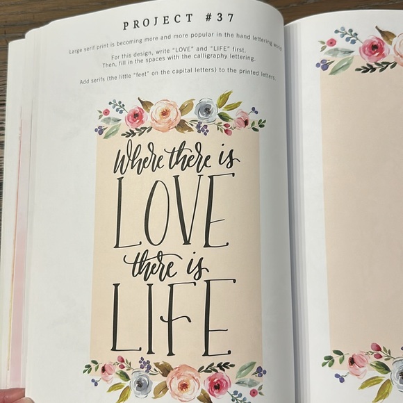 NWOT Calligraphy project book - Picture 12 of 12